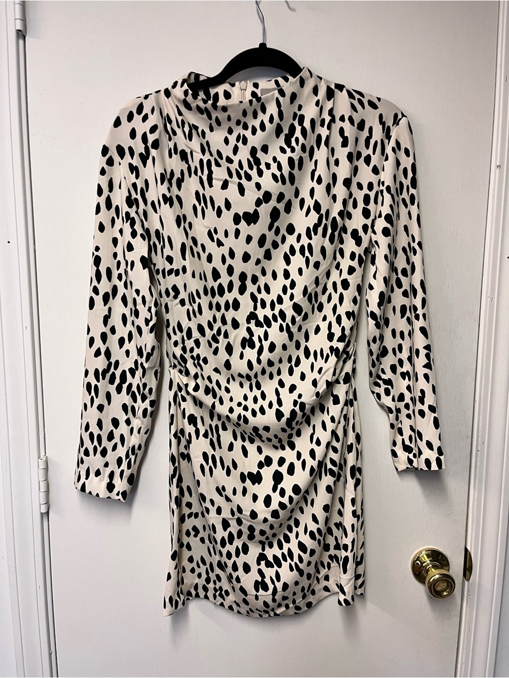NWT H&M Cream Black Spot Print Ruched Long Sleeve Mini Dress